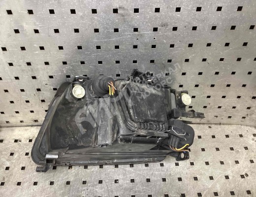 Фара правая Audi A4 B5 (8D) 1994-1999  Audi A4 A4 B5 (8D) 1994-1999
