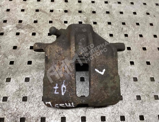 Суппорт передний левый Volkswagen Passat B5 (3B) 1996-2000  Volkswagen Passat Passat B5 (3B) 1996-2000