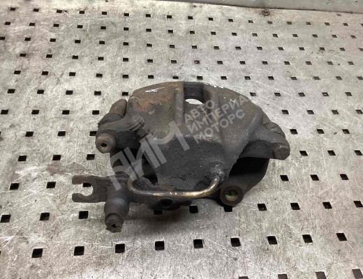 Суппорт передний правый Volkswagen Passat B5 (3B) 1996-2000  Volkswagen Passat Passat B5 (3B) 1996-2000