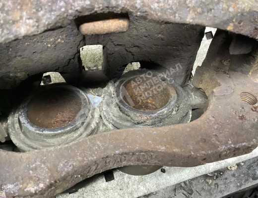 Суппорт передний левый Iveco Daily IV 2006-2011  Iveco Daily Daily IV 2006-2011
