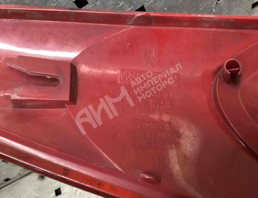 Фонарь задний правый Peugeot 207 (WA/WC/WK) 2006-2013  Peugeot 207 207 (WA/WC/WK) 2006-2013