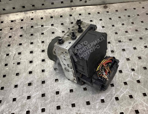 Блок ABS Volkswagen Phaeton (3D) 2002-2016  Volkswagen Phaeton Phaeton (3D) 2002-2016