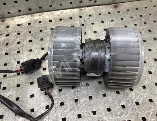 Моторчик печки Volkswagen Phaeton (3D) 2002-2016  Volkswagen Phaeton Phaeton (3D) 2002-2016