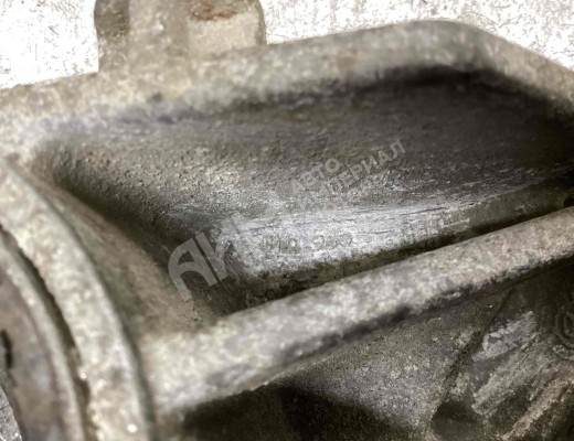 Подушка крепления двигателя Opel Meriva A 2002-2006  Opel Meriva Meriva A 2002-2006