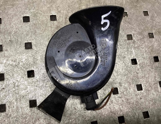 Сигнал (клаксон) Audi A6 C5 (4B) 1997-2001  Audi A6 A6 C5 (4B) 1997-2001