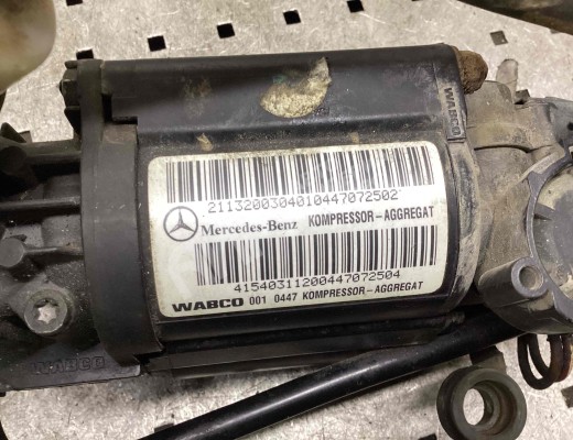 Компрессор пневмоподвески Mercedes E (W211) 2006-2009 рестайлинг  Mercedes E E (W211) 2006-2009 рестайлинг