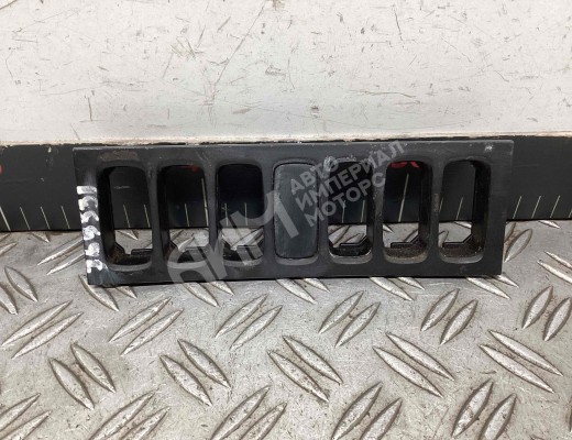 Накладка декоративная на торпедо Scania R-Series 2004-2016  Scania R-series R-Series 2004-2016