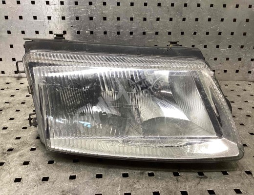 Фара правая Volkswagen Passat B5 (3B) 1996-2000  Volkswagen Passat Passat B5 (3B) 1996-2000