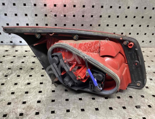 Фонарь крышки багажника правый Renault Vel Satis 2002-2009  Renault Vel Satis Vel Satis 2002-2009