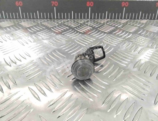 Личинка дверного замка Opel Kadett E 1984-1992  Opel Kadett Kadett E 1984-1992