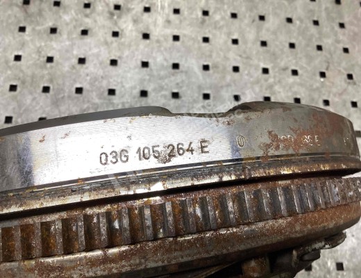 Маховик Volkswagen Golf V (1K) 2004-2009  Volkswagen Golf Golf V (1K) 2004-2009