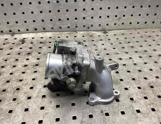 Заслонка дроссельная Toyota Avensis I (T220) 1997-2003  Toyota Avensis Avensis I (T220) 1997-2003