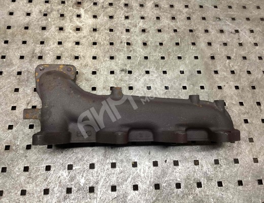 Коллектор выпускной Toyota Avensis I (T220) 1997-2003  Toyota Avensis Avensis I (T220) 1997-2003