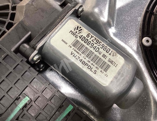 Стеклоподъемник передний правый Volkswagen Polo IV (9N) 2001-2005  Volkswagen Polo Polo IV (9N) 2001-2005
