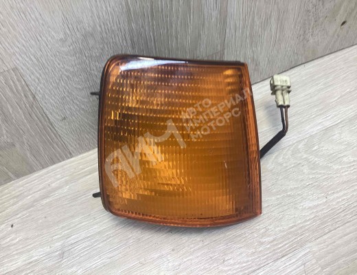 Поворотник правый Volkswagen Passat B3 1988-1993  Volkswagen Passat Passat B3 1988-1993