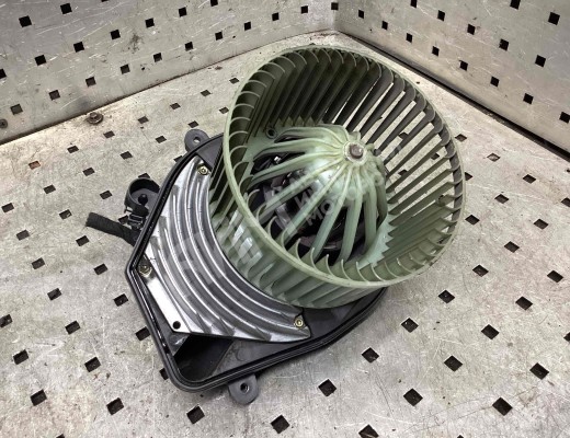 Моторчик печки Volkswagen Passat B5 (3B) 1996-2000  Volkswagen Passat Passat B5 (3B) 1996-2000