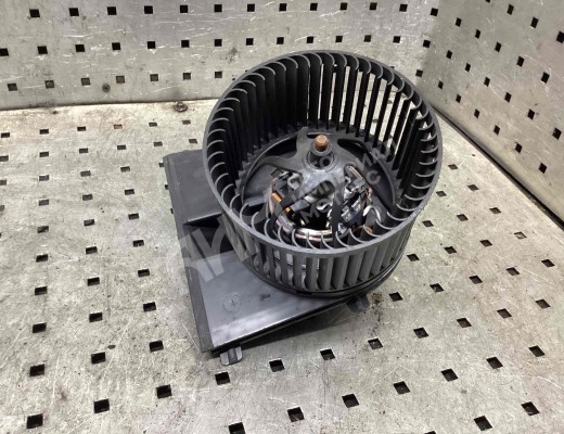 Моторчик печки Skoda Octavia A4 Tour (1U) 2000-2010 рестайлинг  Skoda Octavia Octavia A4 Tour (1U) 2000-2010 рестайлинг