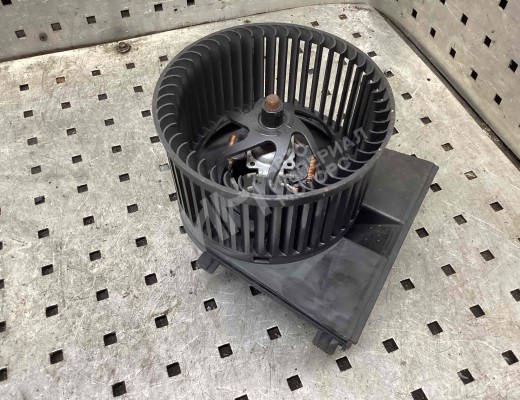 Моторчик печки Volkswagen Polo III (6N/6K) 1994-2002  Volkswagen Polo Polo III (6N/6K) 1994-2002