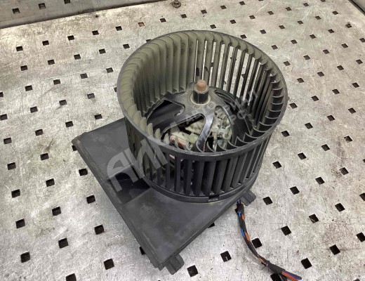 Моторчик печки Volkswagen Bora (1J) 1998-2005  Volkswagen Bora Bora (1J) 1998-2005