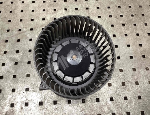 Моторчик печки Ford Mondeo III 2000-2003  Ford Mondeo Mondeo III 2000-2003