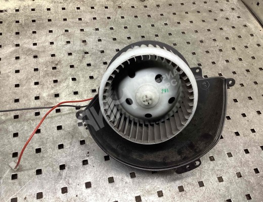 Моторчик печки Opel Astra H 2004-2007  Opel Astra Astra H 2004-2007