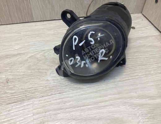 Фара противотуманная правая Volkswagen Passat B5+ (3B) 2000-2005 рестайлинг  Volkswagen Passat Passat B5+ (3B) 2000-2005 рестайлинг