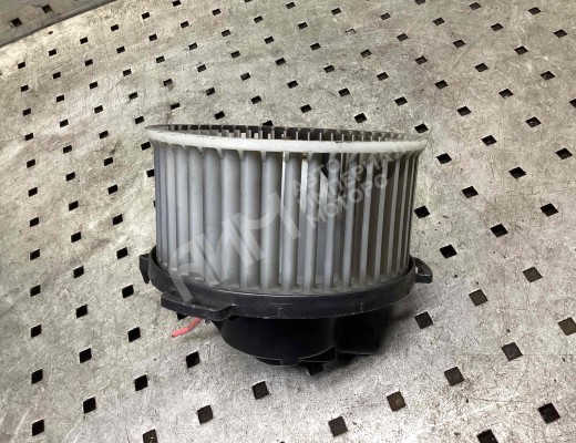 Моторчик печки Mazda 3 I (BK) 2003-2009  Mazda 3 3 I (BK) 2003-2009