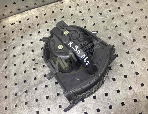 Моторчик печки Renault Scenic II (JM) 2003-2006  Renault Scenic Scenic II (JM) 2003-2006