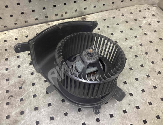 Моторчик печки Renault Scenic II (JM) 2003-2006  Renault Scenic Scenic II (JM) 2003-2006