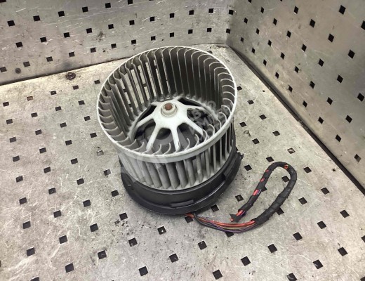 Моторчик печки Peugeot 407 2004-2010  Peugeot 407 407 2004-2010