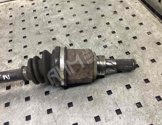 Полуось задняя (приводной вал, ШРУС) Nissan Murano I (Z50) 2002-2008  Nissan Murano Murano I (Z50) 2002-2008
