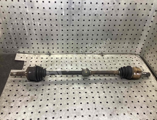 Полуось передняя правая (приводной вал, ШРУС) Nissan Primera II (P11) 1996-2002  Nissan Primera Primera II (P11) 1996-2002