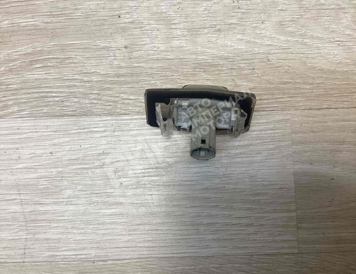 Подсветка номера Mazda 323F VI (BJ) 1998-2003  Mazda 323F 323F VI (BJ) 1998-2003