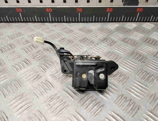 Замок багажника Mazda 323F II (BA) 1994-1998  Mazda 323F 323F II (BA) 1994-1998