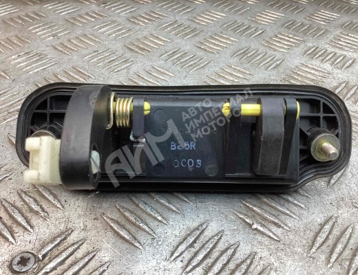 Ручка открывания багажника Mazda 323F II (BA) 1994-1998  Mazda 323F 323F II (BA) 1994-1998