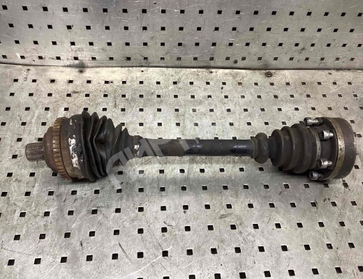 Полуось передняя правая (приводной вал, ШРУС) Volkswagen Transporter T4 (7D) 1990-1997  Volkswagen Transporter Transporter T4 (7D) 1990-1997