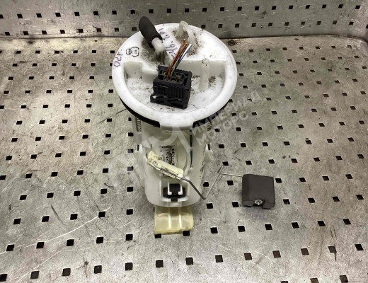 Насос топливный BMW 3-Series (E46) 2001-2005 рестайлинг  BMW 3-Series 3-Series (E46) 2001-2005 рестайлинг