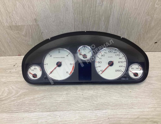 Щиток приборов (приборная панель) Peugeot 407 2004-2010  Peugeot 407 407 2004-2010