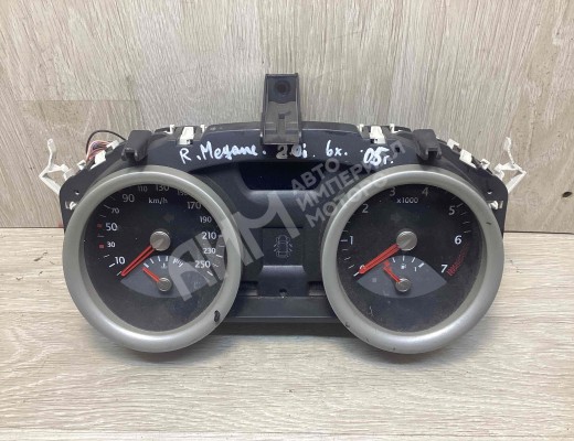 Щиток приборов (приборная панель) Renault Megane II 2002-2006  Renault Megane Megane II 2002-2006