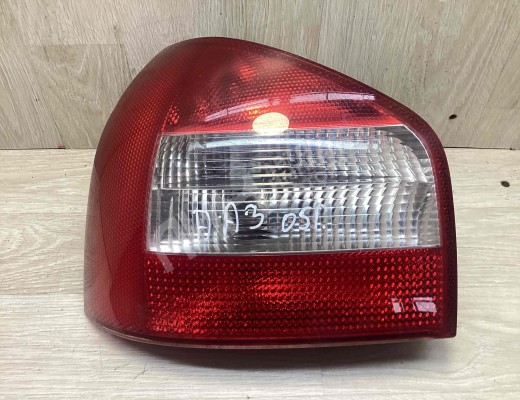 Фонарь задний левый  Audi A3 I (8L) 2000-2003 рестайлинг