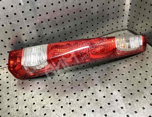 Фонарь задний правый Honda CR-V II (RD8, RD9) 2004-2006 рестайлинг  Honda CR-V CR-V II (RD8, RD9) 2004-2006 рестайлинг