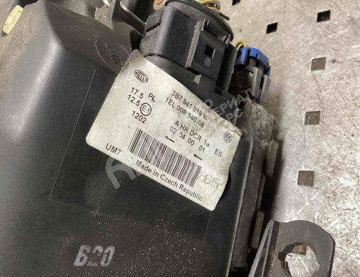 Фара правая Volkswagen Passat B5+ (3B) 2000-2005 рестайлинг  Volkswagen Passat Passat B5+ (3B) 2000-2005 рестайлинг