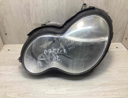 Фара левая Mercedes C (W203) 2000-2004  Mercedes C C (W203) 2000-2004