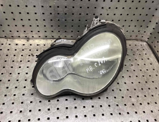 Фара левая Mercedes C (W203) 2000-2004  Mercedes C C (W203) 2000-2004