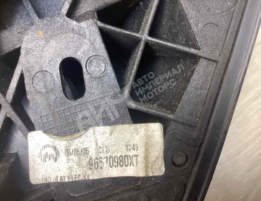 Зеркало наружное правое Citroen X. Picasso (N68) 1999-2010  Citroen Xsara Picasso X. Picasso (N68) 1999-2010