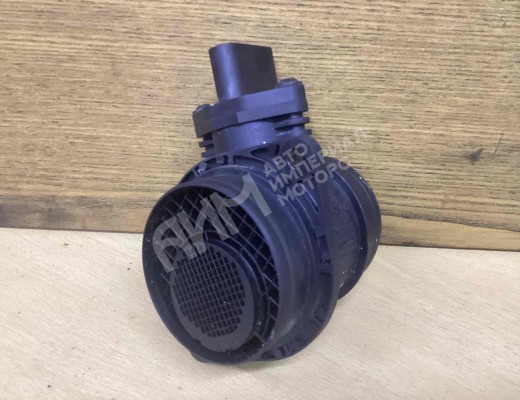 Расходомер воздуха Volkswagen Golf IV (1J) 1997-2004  Volkswagen Golf Golf IV (1J) 1997-2004