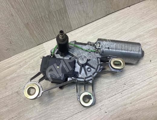 Моторчик заднего стеклоочистителя (дворника) Volkswagen Bora (1J) 1998-2005  Volkswagen Bora Bora (1J) 1998-2005