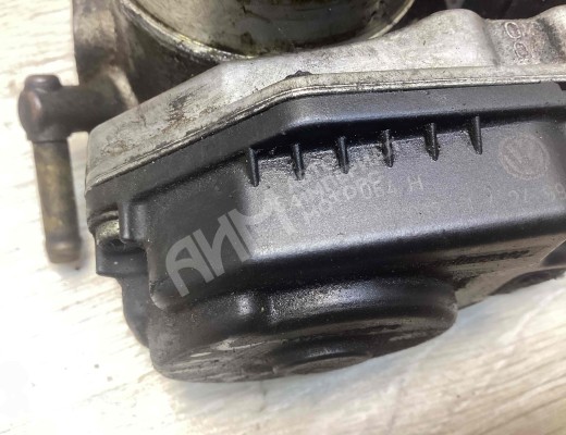 Заслонка дроссельная Skoda Octavia A4 Tour (1U) 1996-2010  Skoda Octavia Octavia A4 Tour (1U) 1996-2010