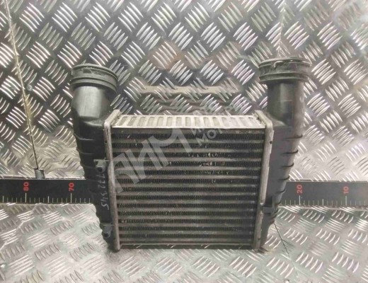 Интеркулер Volkswagen Passat B5+ (3B) 2000-2005 рестайлинг  Volkswagen Passat Passat B5+ (3B) 2000-2005 рестайлинг