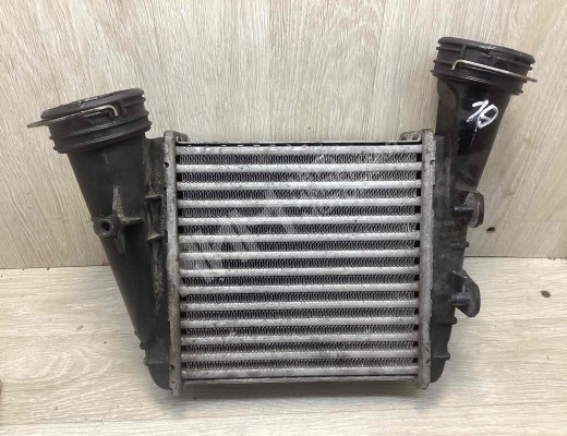 Интеркулер Volkswagen Passat B5+ (3B) 2000-2005 рестайлинг  Volkswagen Passat Passat B5+ (3B) 2000-2005 рестайлинг